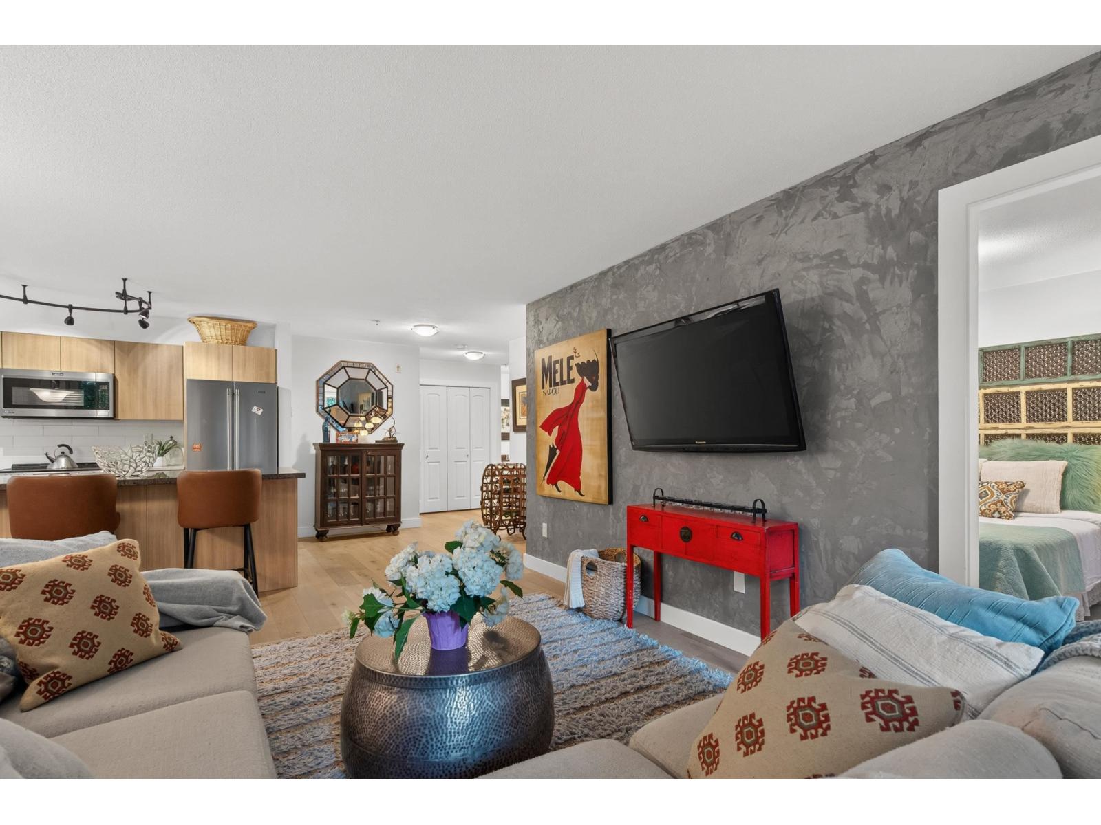 209 8717 160 Street Property Photo 17