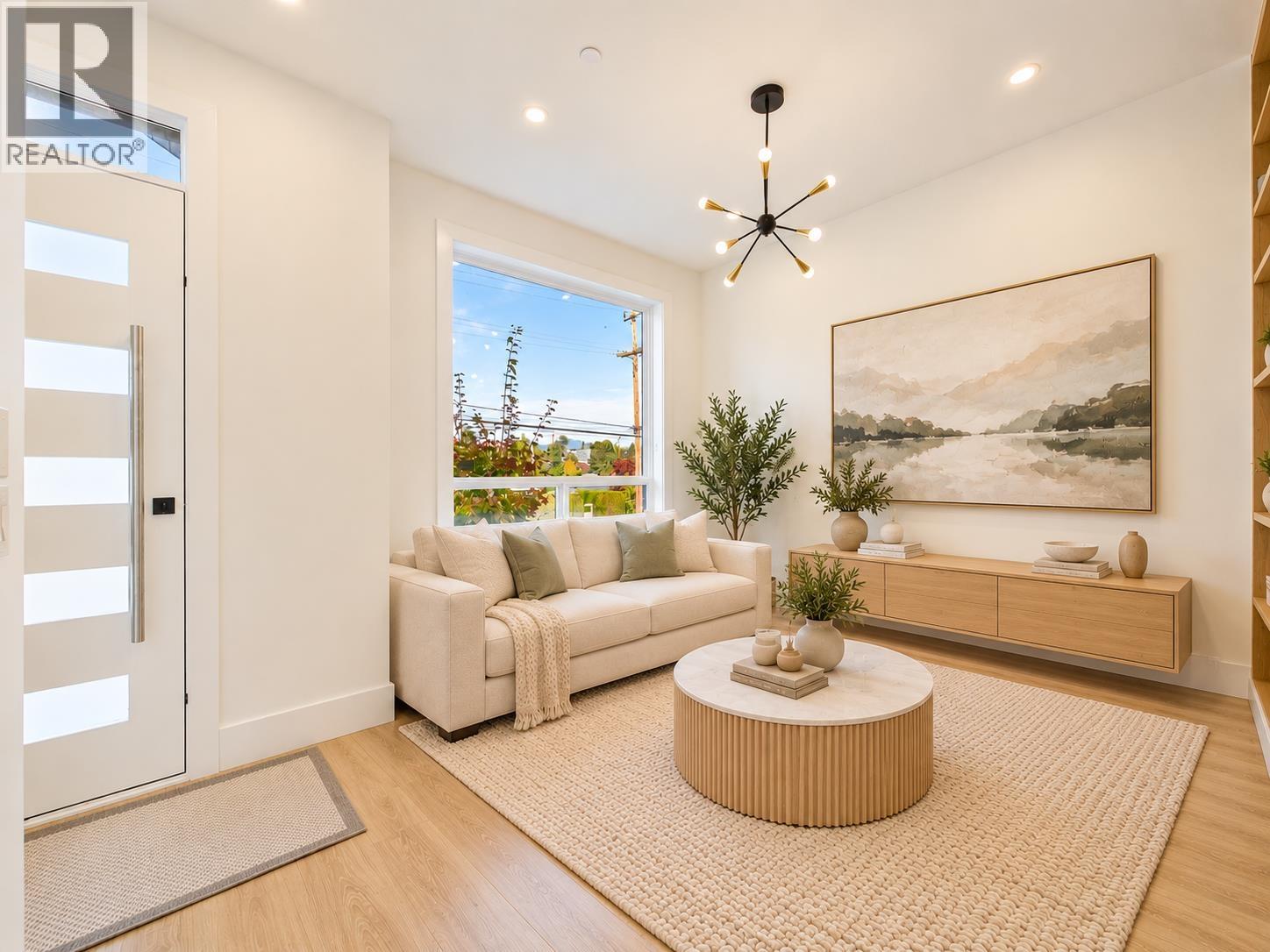 1 122 Eighth Avenue Property Photo 4