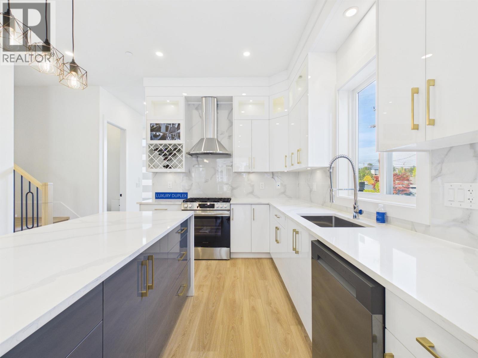 1 122 Eighth Avenue Property Photo 10