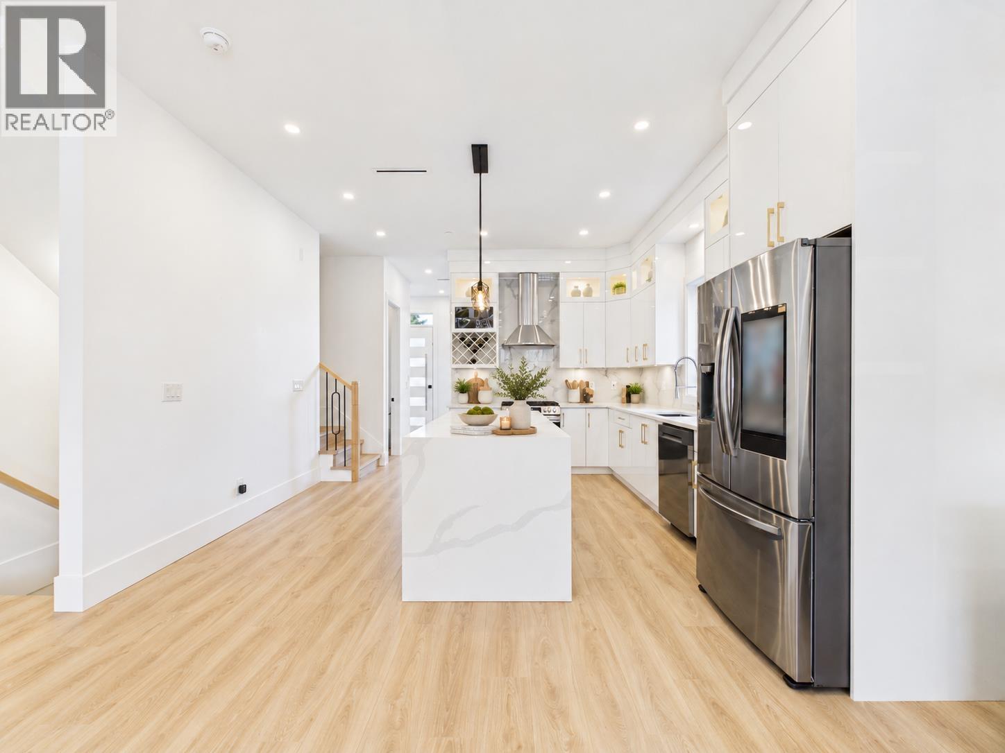 1 122 Eighth Avenue Property Photo 13
