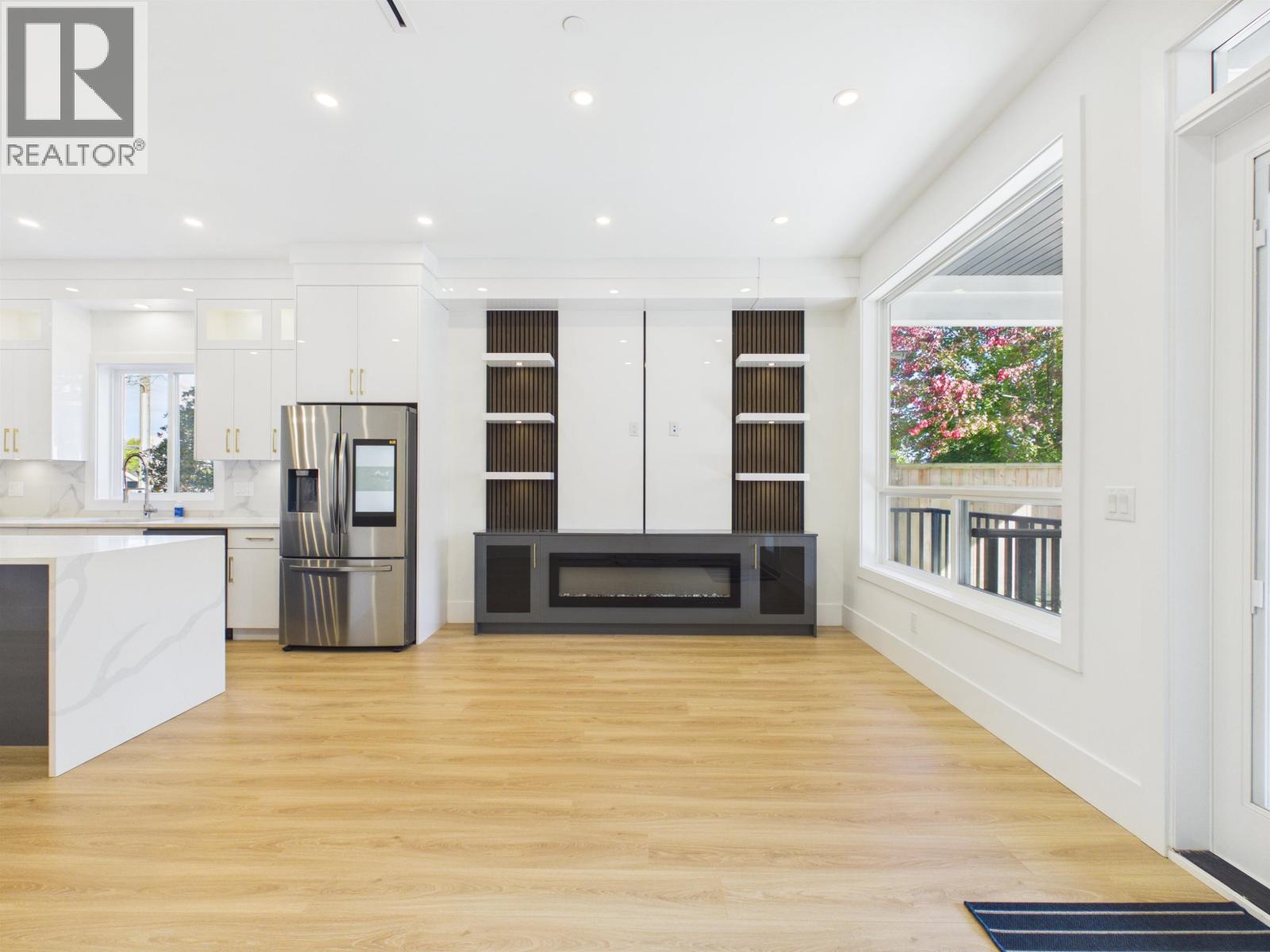 1 122 Eighth Avenue Property Photo 19
