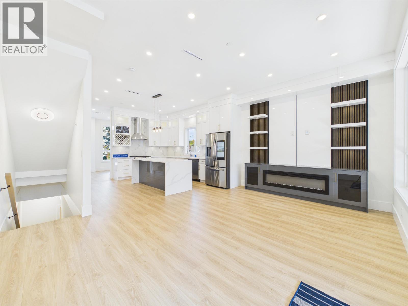 1 122 Eighth Avenue Property Photo 21