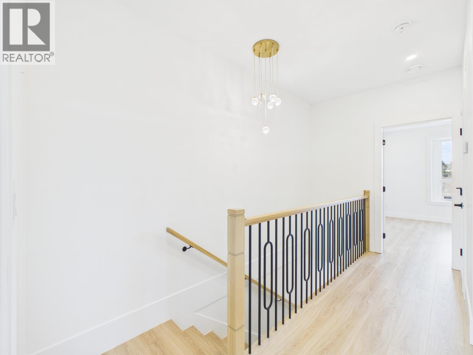 1 122 Eighth Avenue Property Photo 23