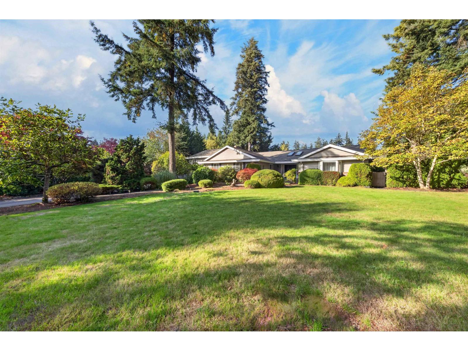 14387 24a Avenue Property Photo 2