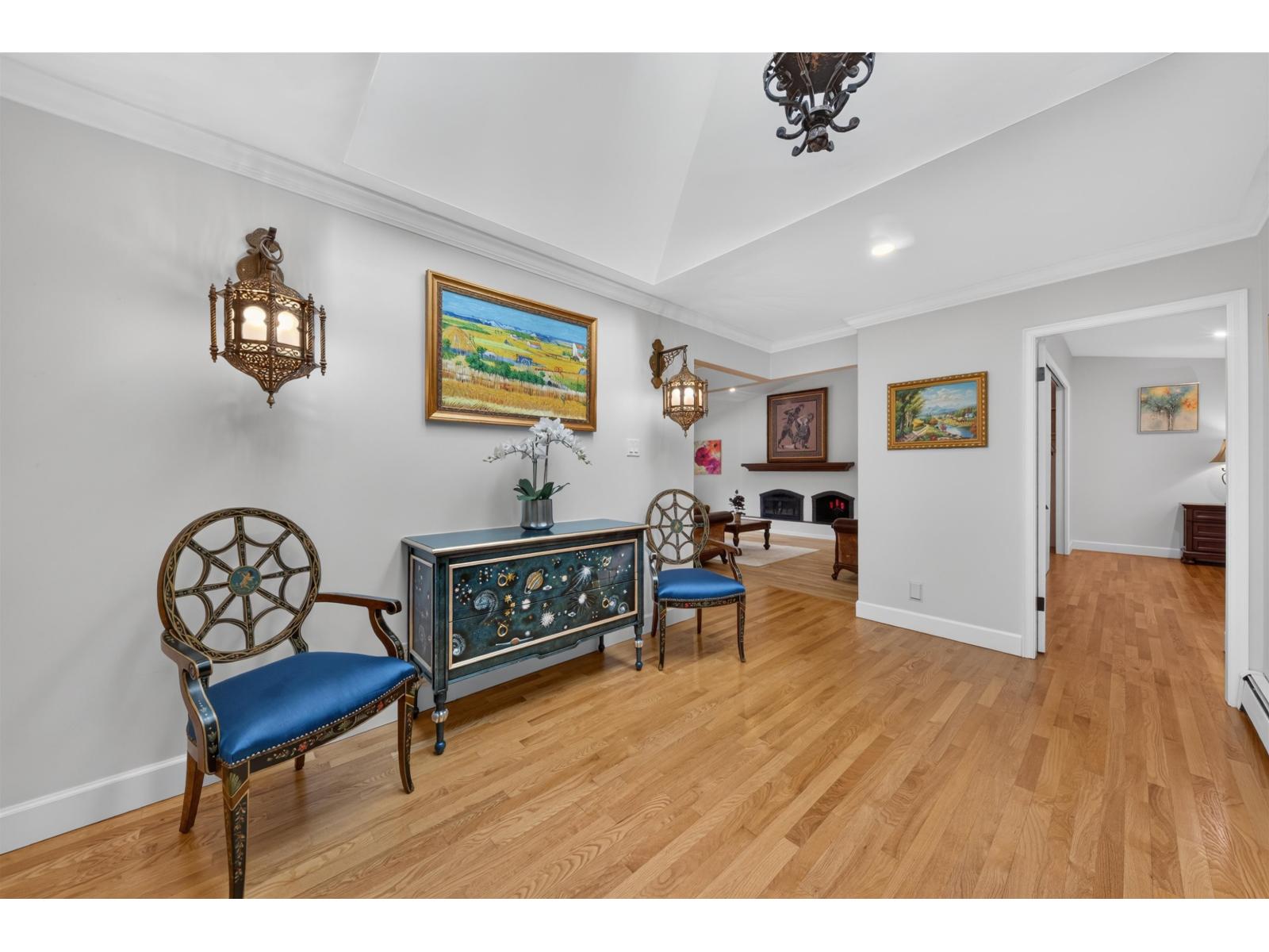 14387 24a Avenue Property Photo 9