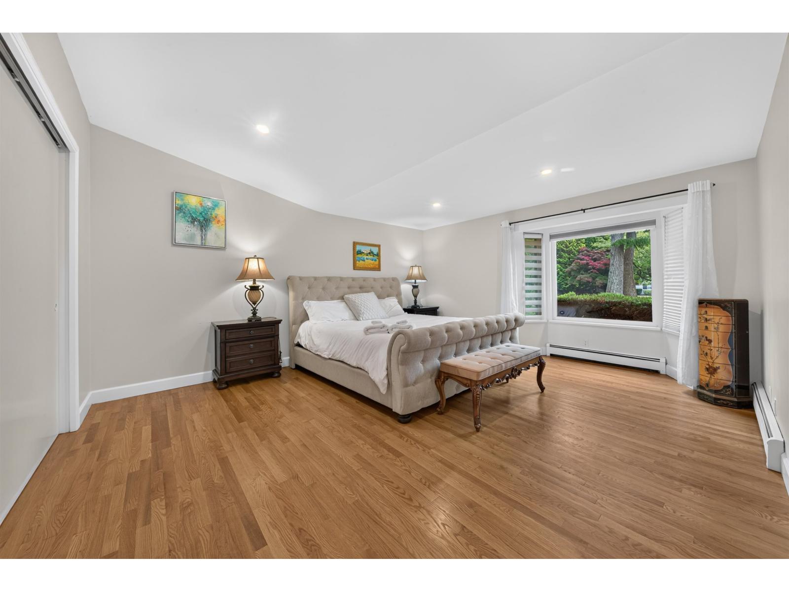 14387 24a Avenue Property Photo 10