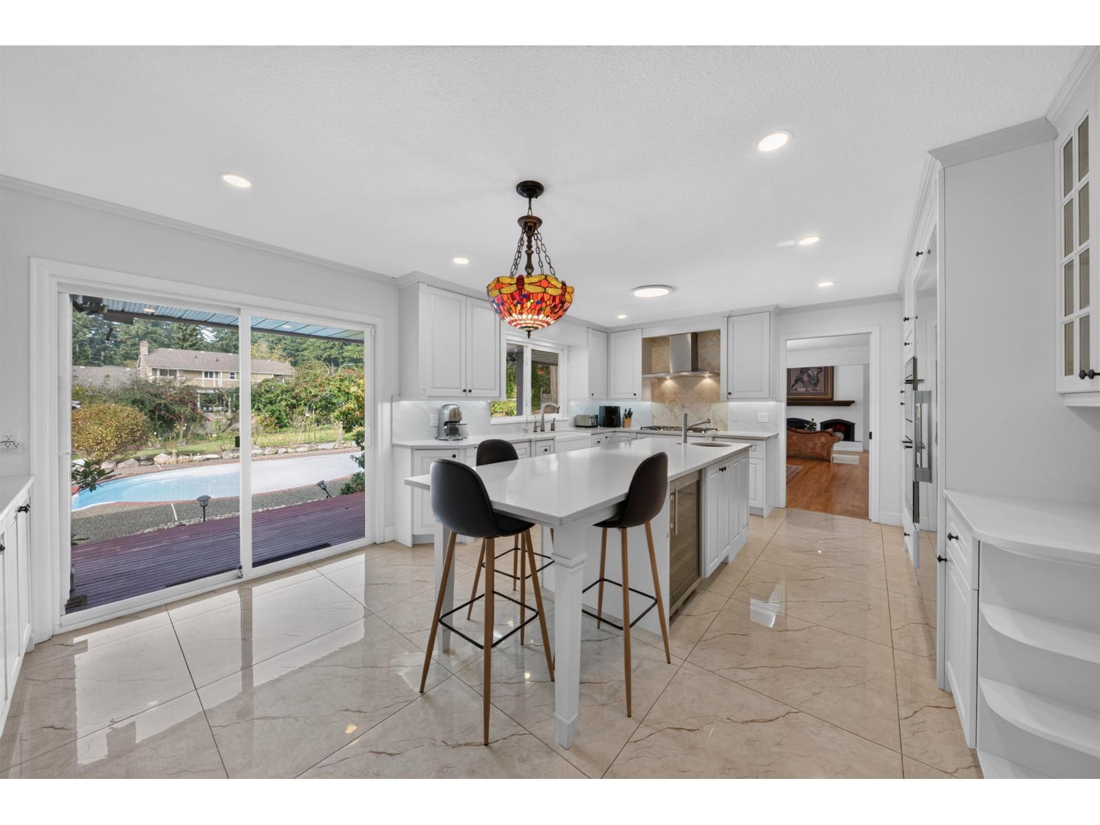 14387 24a Avenue Property Photo 17