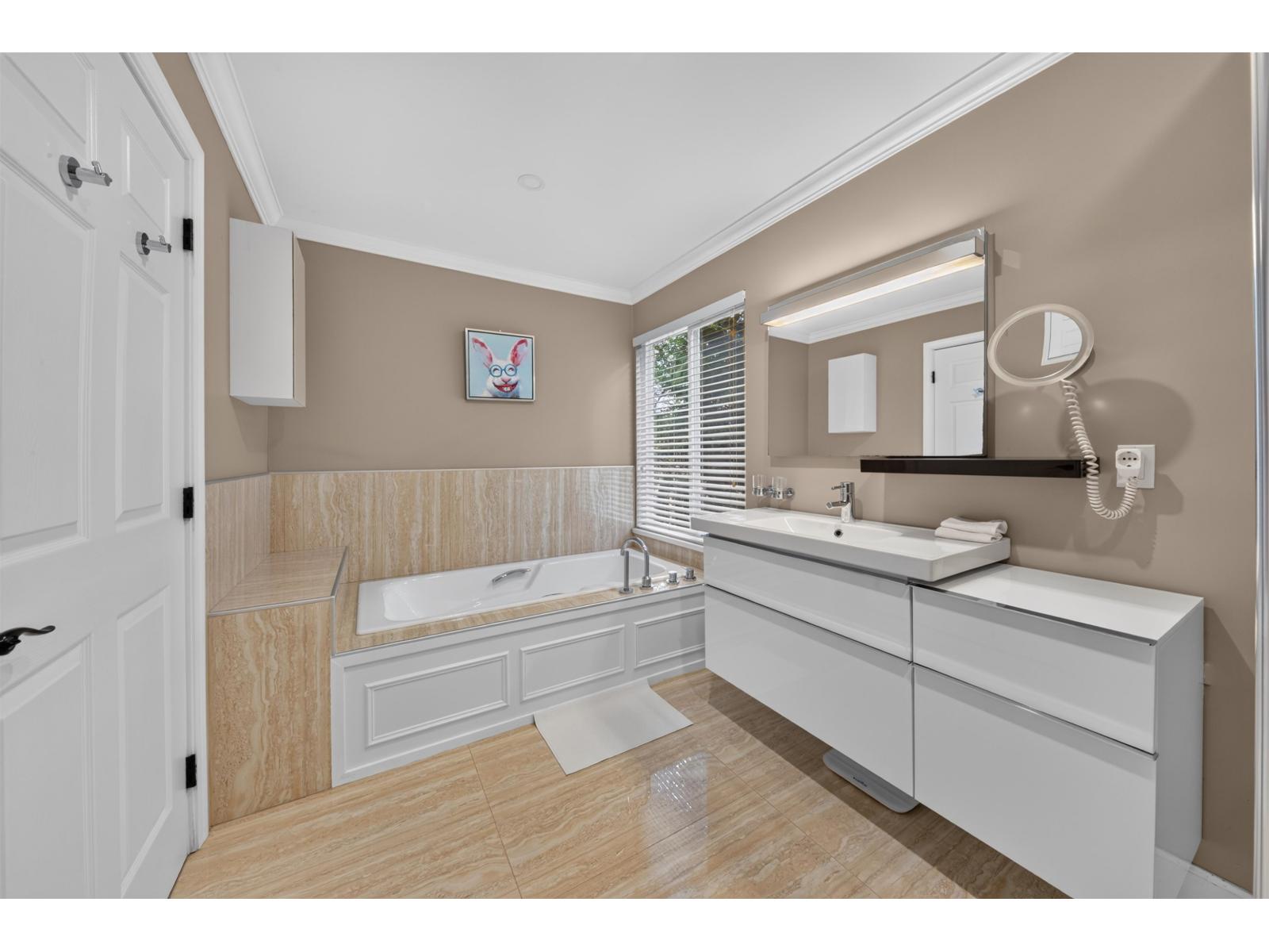 14387 24a Avenue Property Photo 31