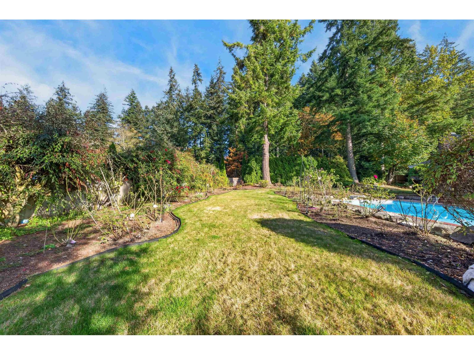 14387 24a Avenue Property Photo 38