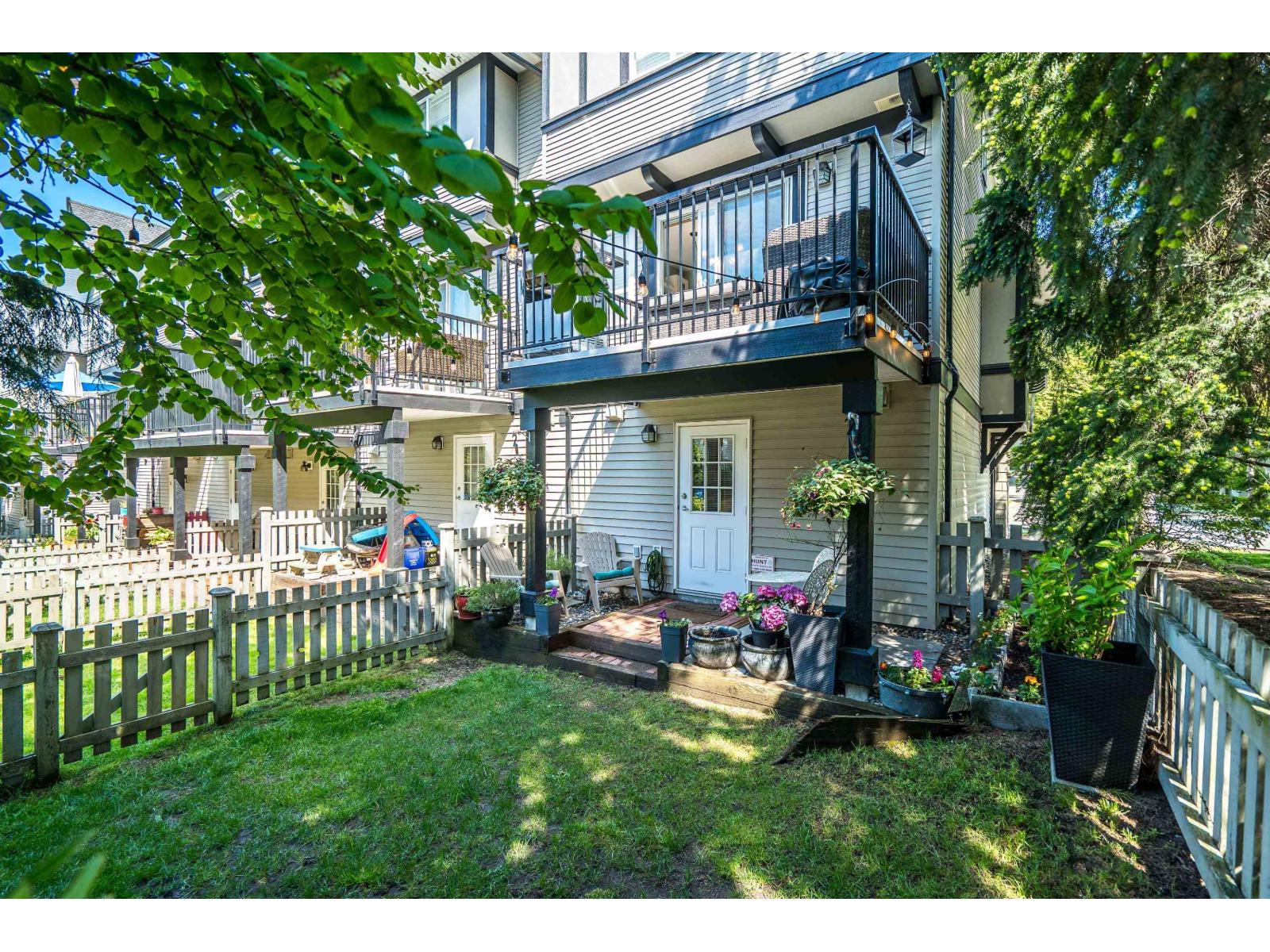 1 6747 203 Street Property Photo 24