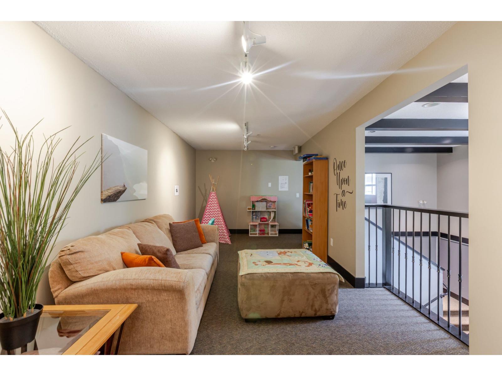1 6747 203 Street Property Photo 38