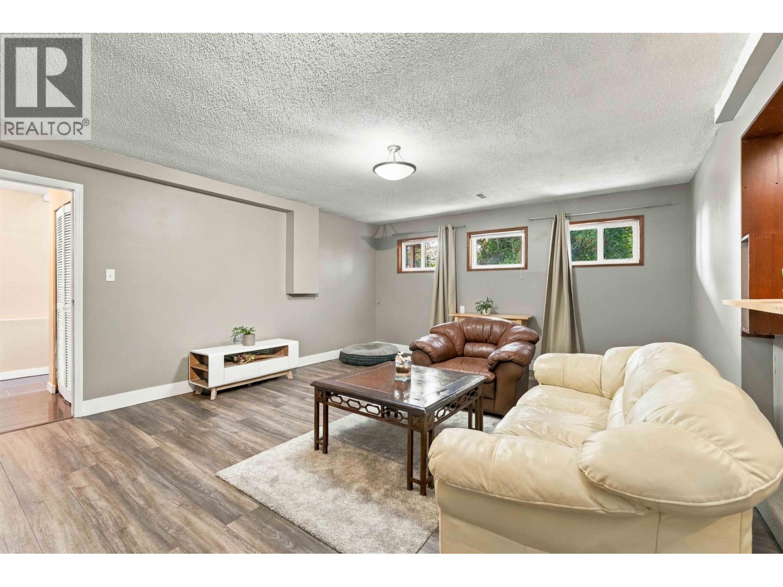 318 Mariner Way Property Photo 23