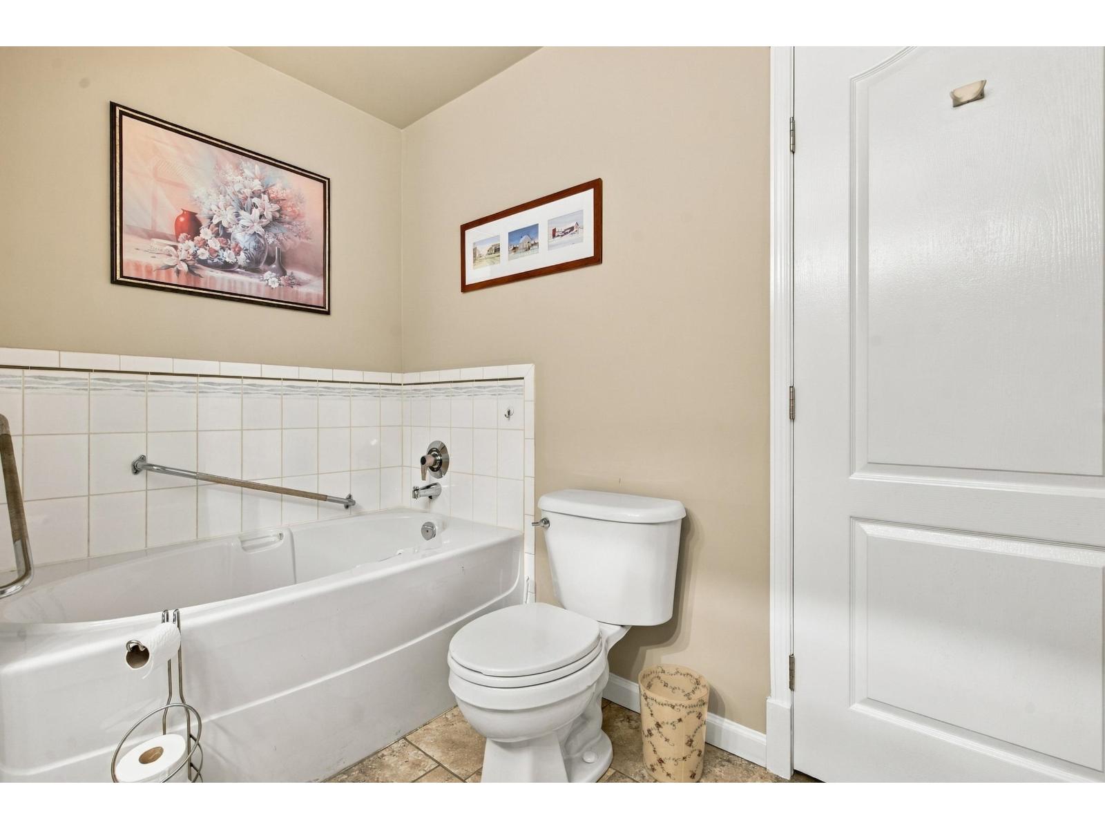 102 20655 88 Avenue Property Photo 3