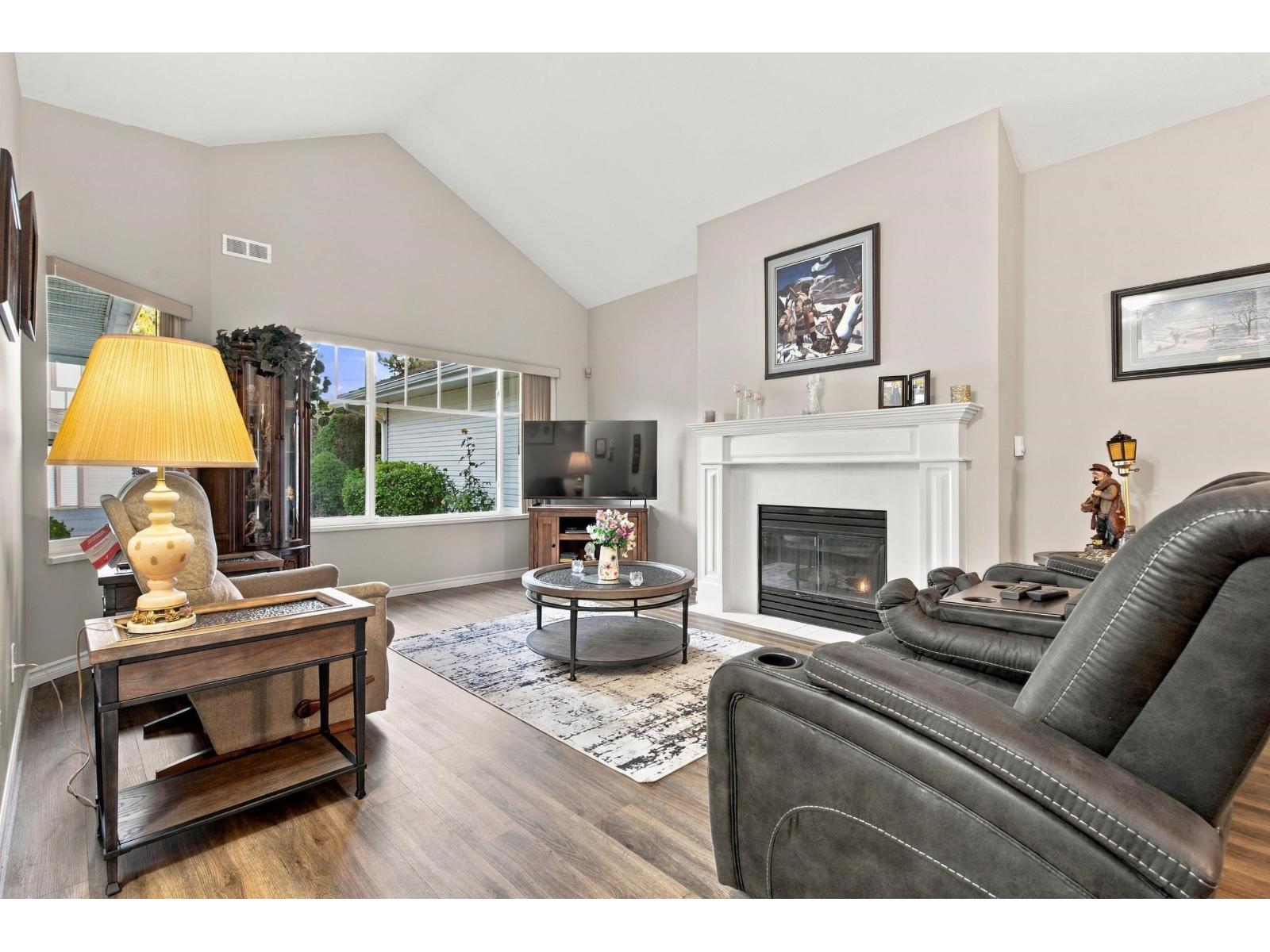 102 20655 88 Avenue Property Photo 13