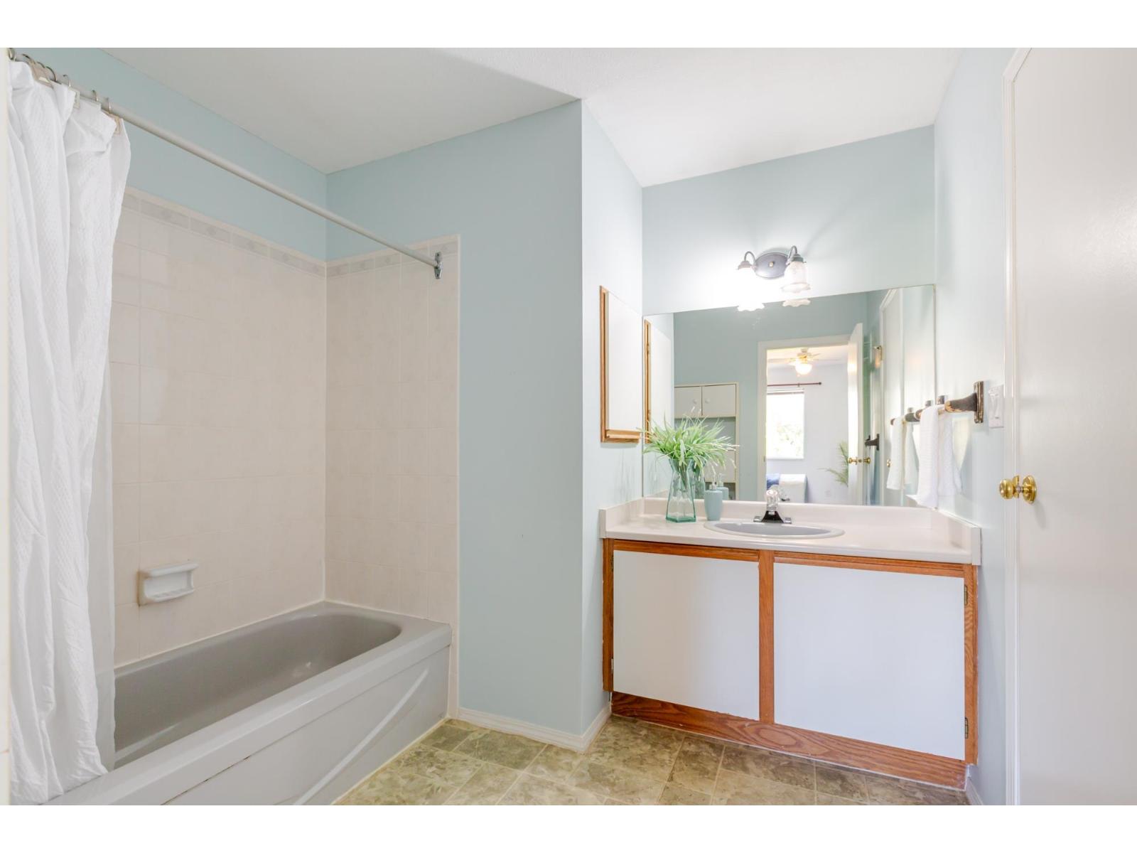 31 15550 89 Avenue Property Photo 22