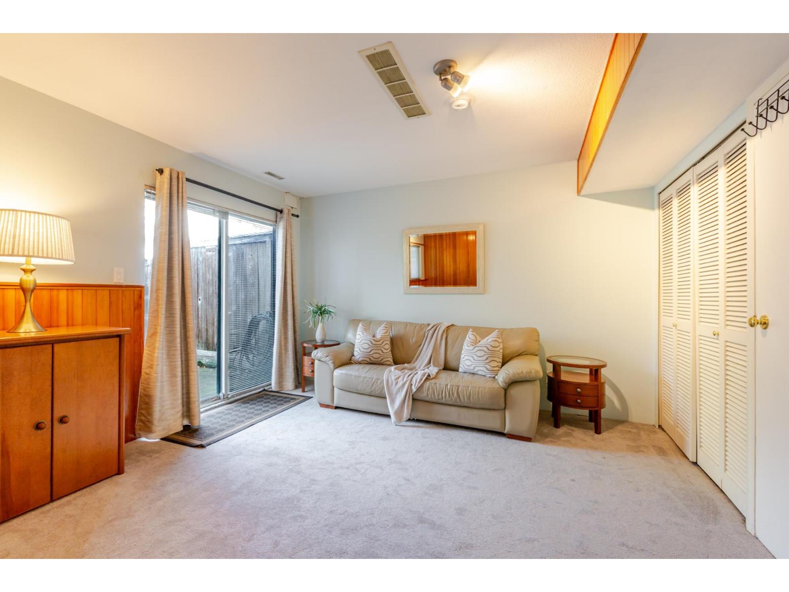 31 15550 89 Avenue Property Photo 29