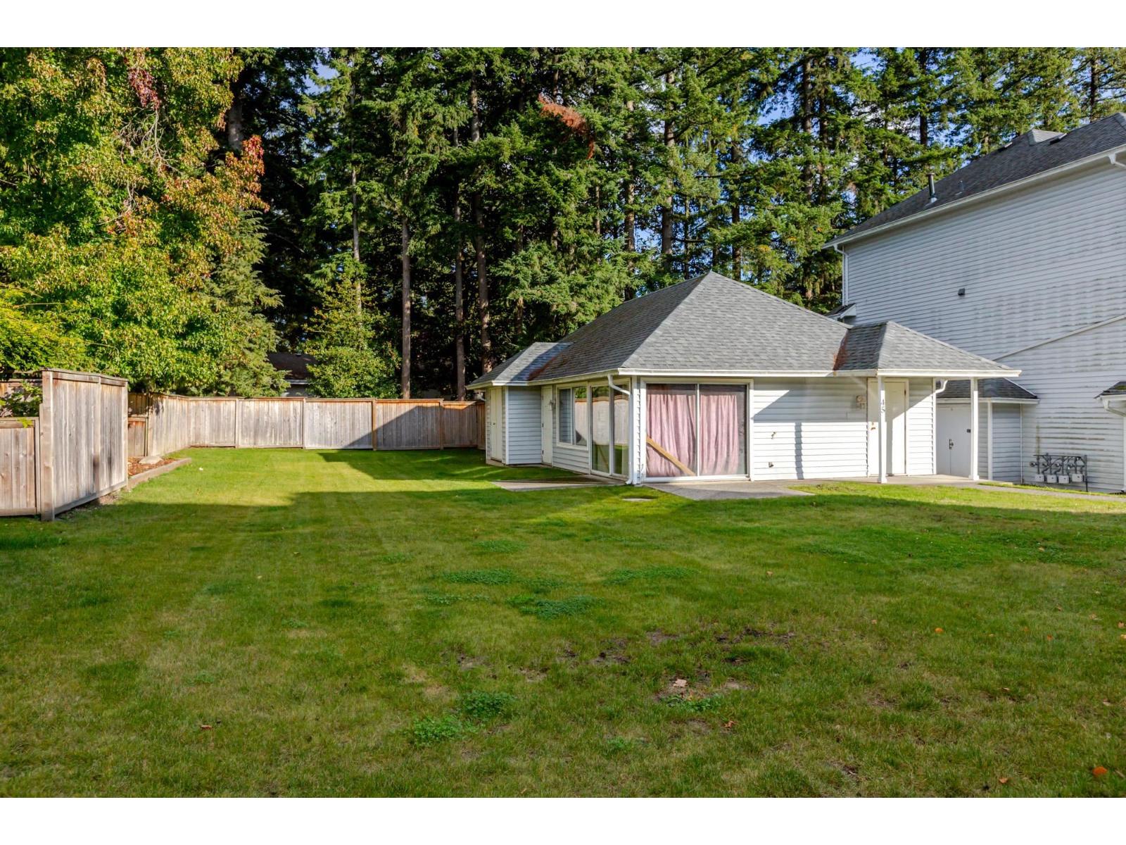 31 15550 89 Avenue Property Photo 37