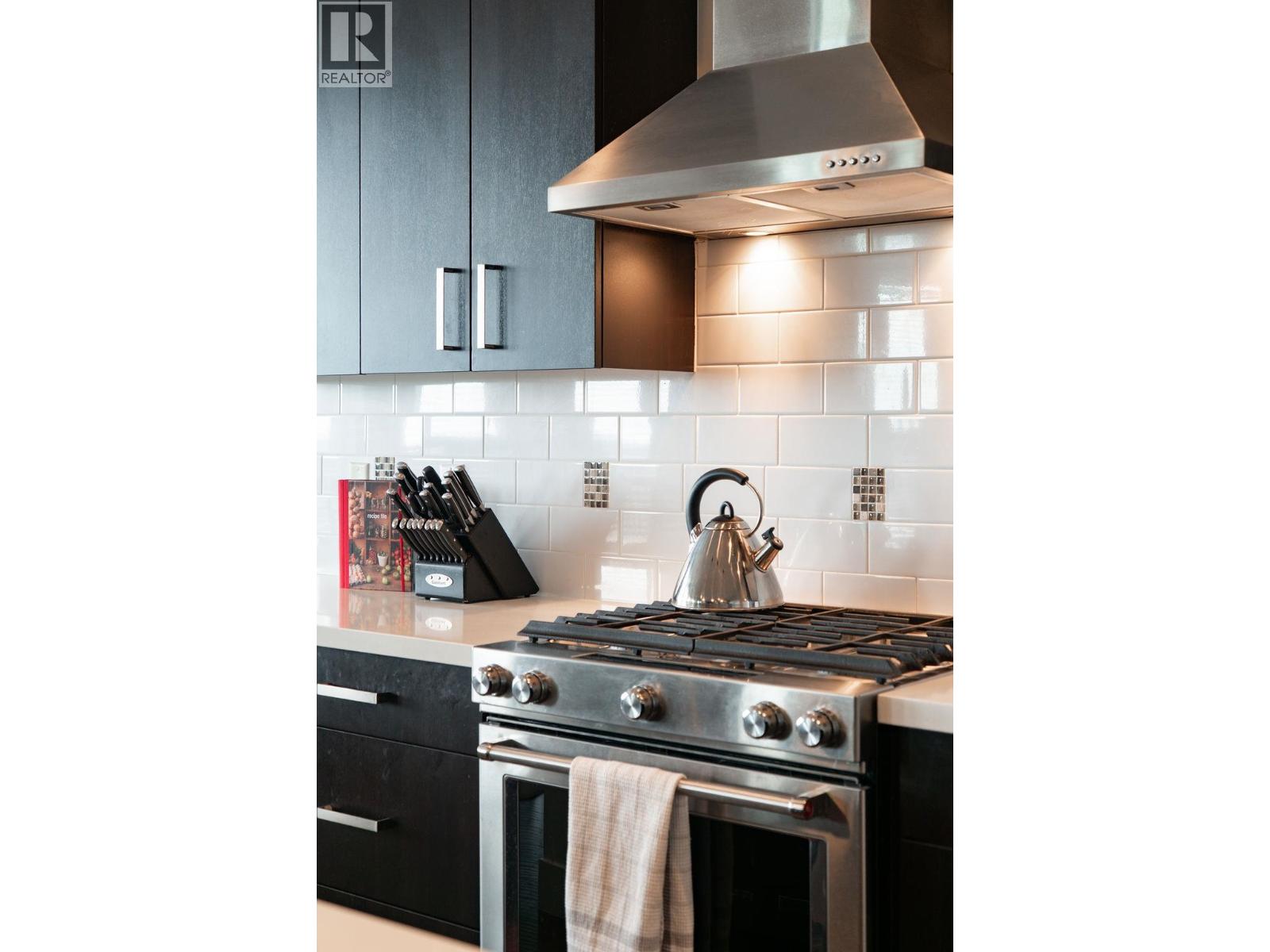 10495 248 Street Property Photo 8