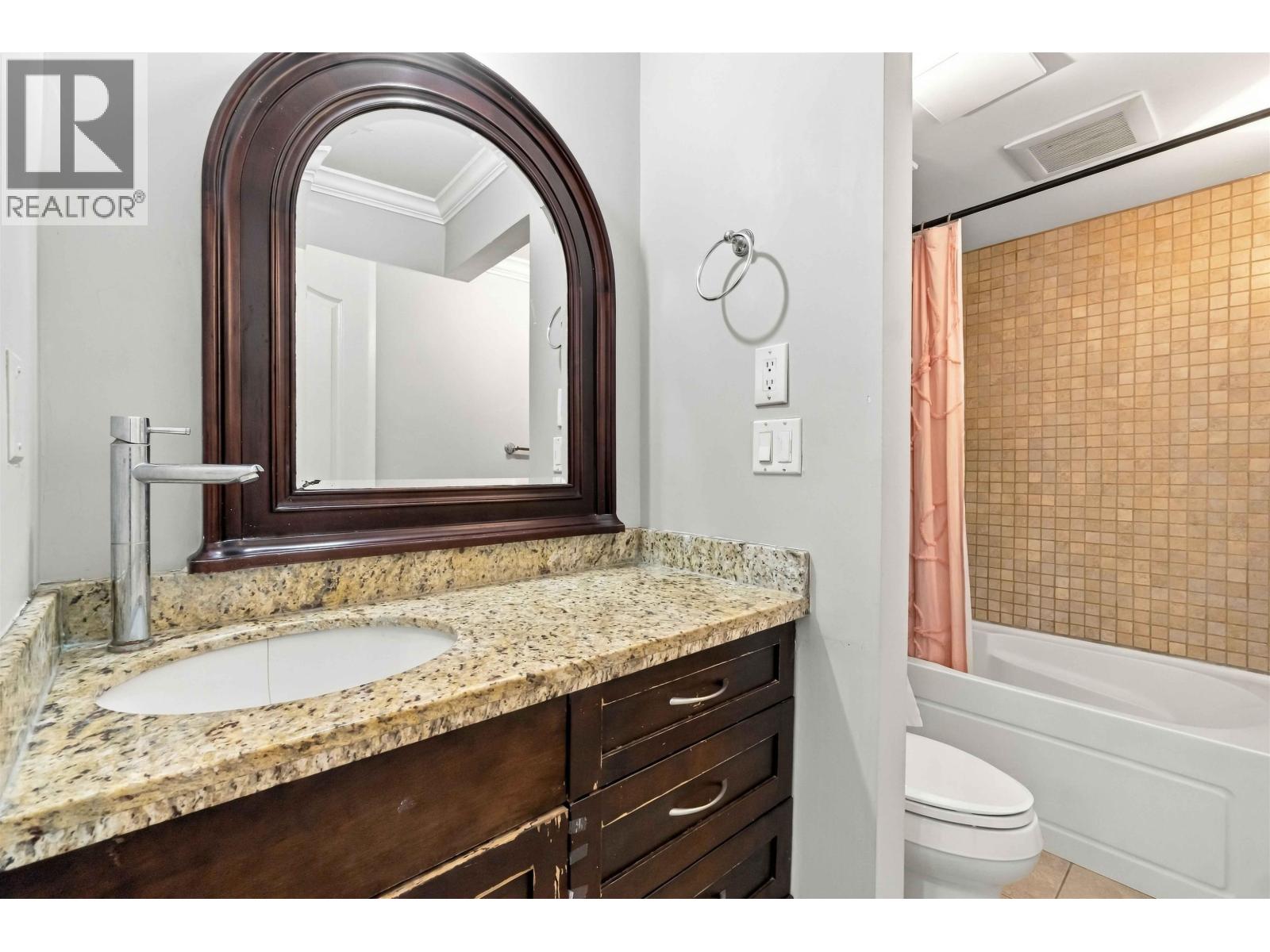 3628 Dunbar Street Property Photo 16