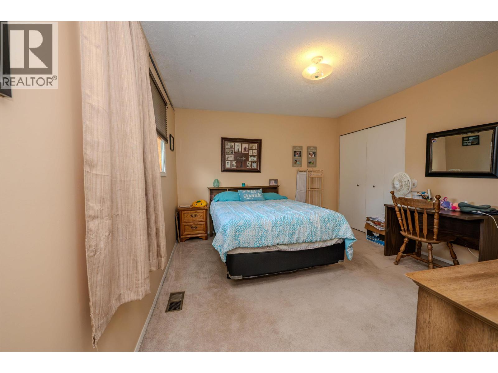 335 Dodwell Street Property Photo 10