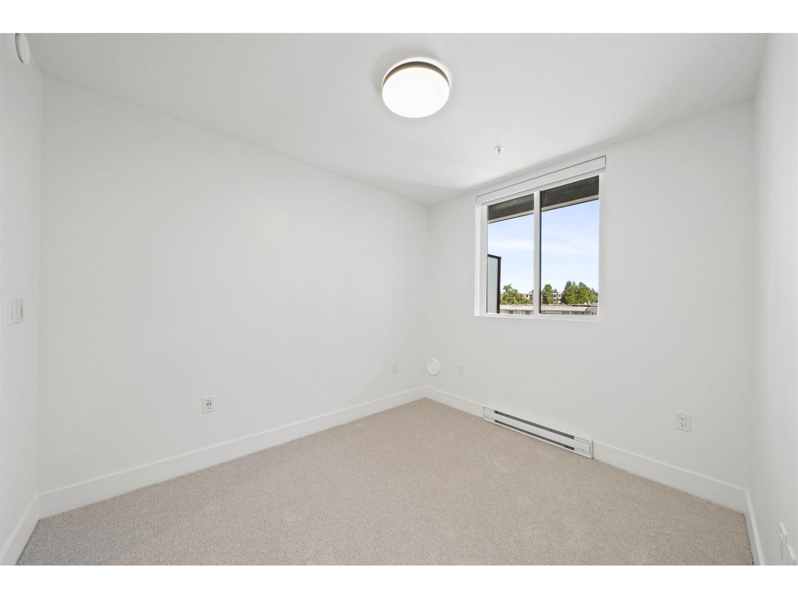 324 20769 Fraser Highway Property Photo 14