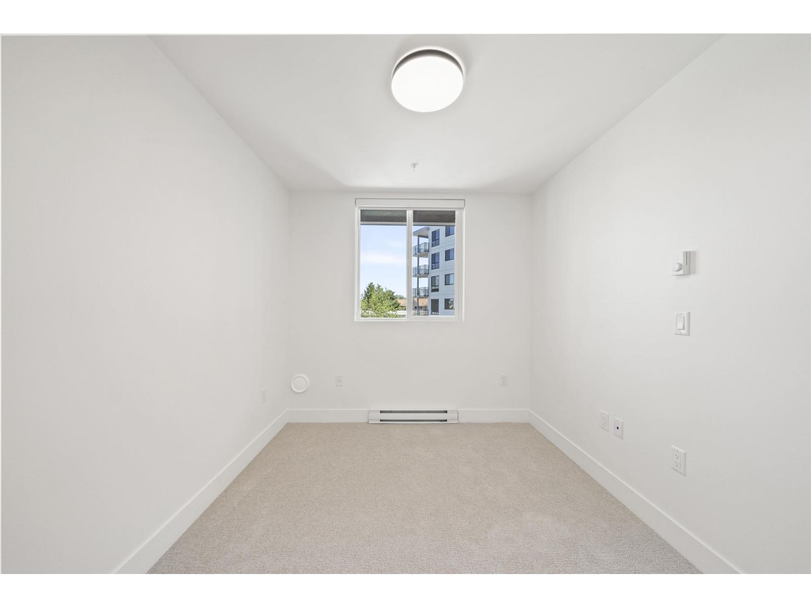 324 20769 Fraser Highway Property Photo 15