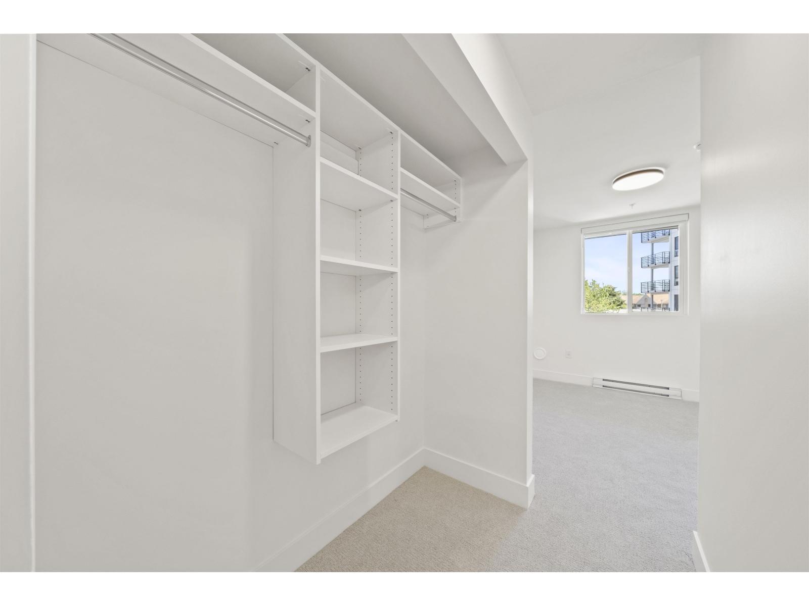 324 20769 Fraser Highway Property Photo 16