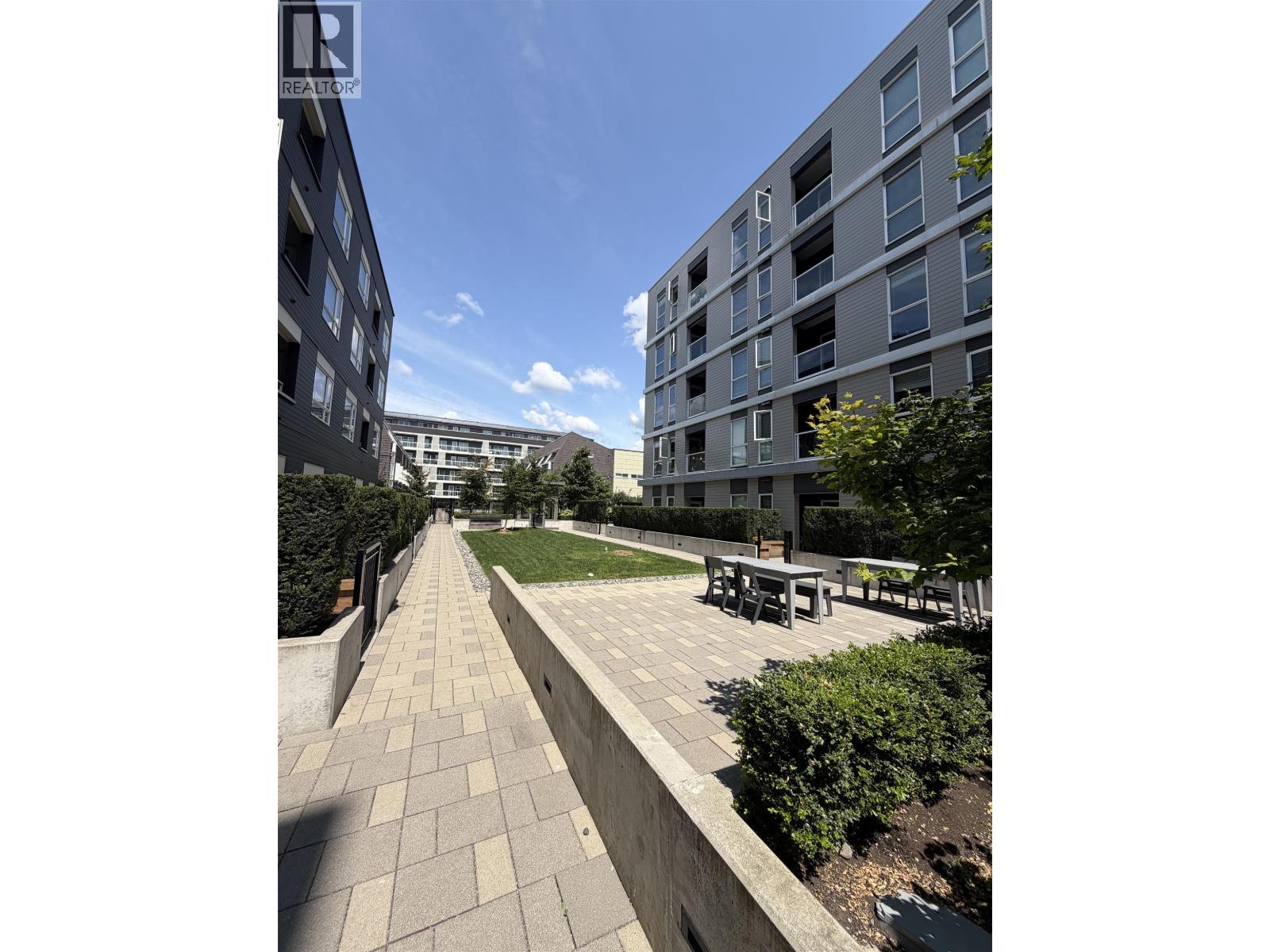 308 22265 Dewdney Trunk Road Property Photo 15