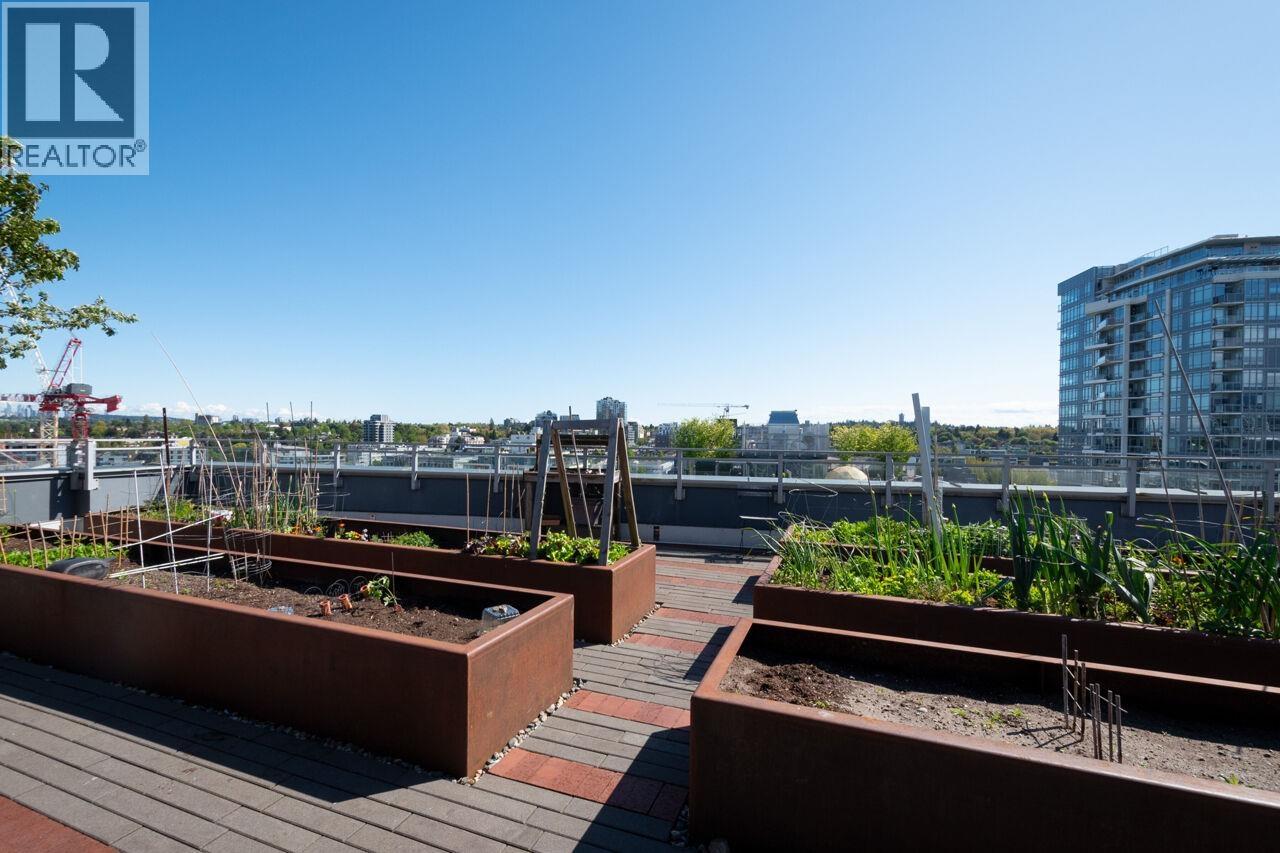 207 111 E 1st Avenue Property Photo 15