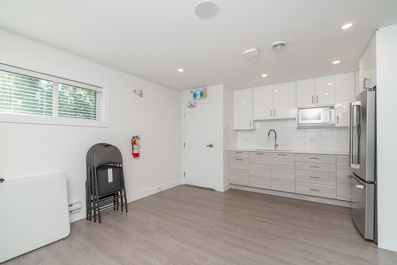 14 7177 194a Street Property Photo 37