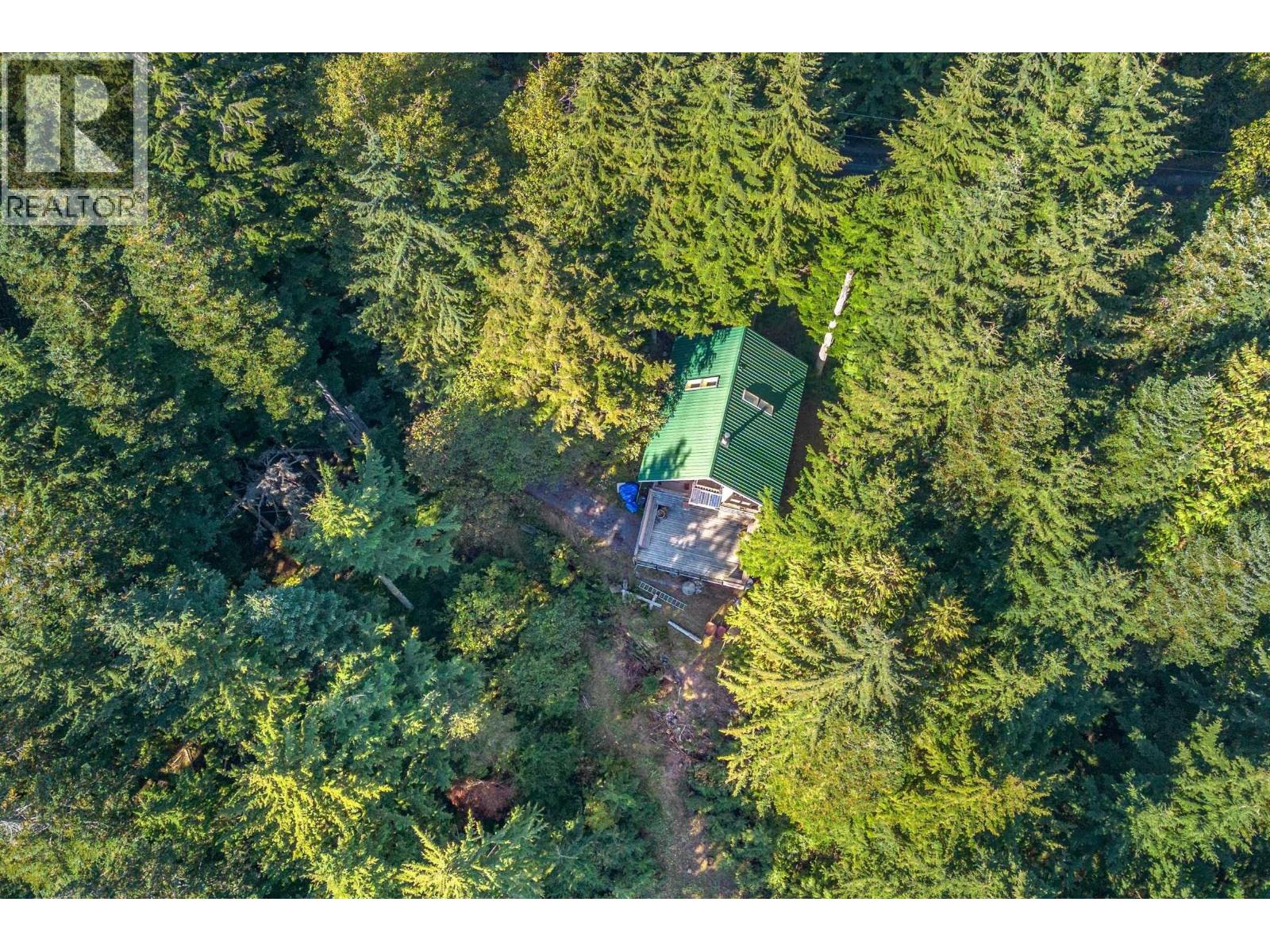 1c Hollyburn Ridge Property Photo 3