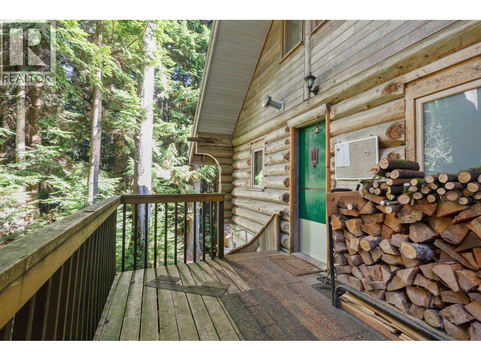 1c Hollyburn Ridge Property Photo 6