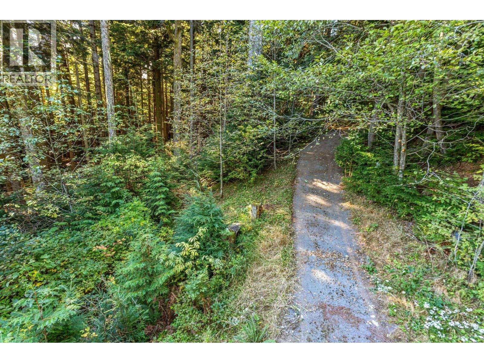 1c Hollyburn Ridge Property Photo 22