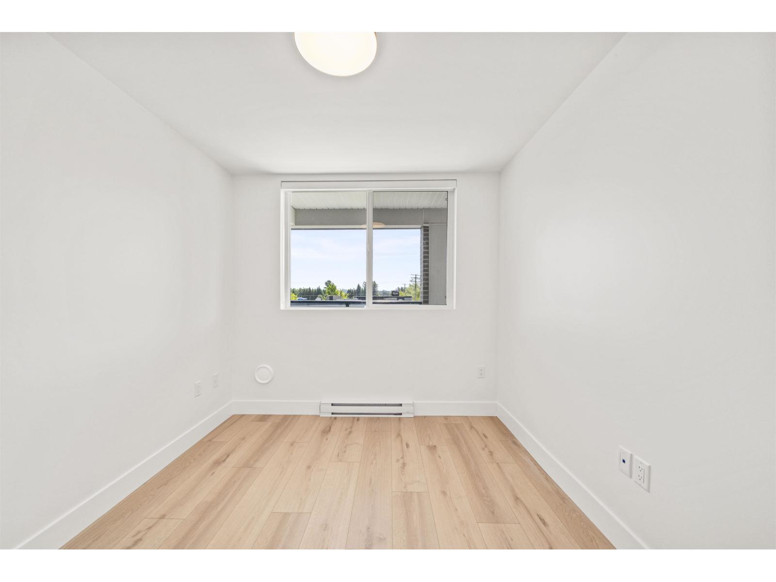 401 20769 Fraser Highway Property Photo 20