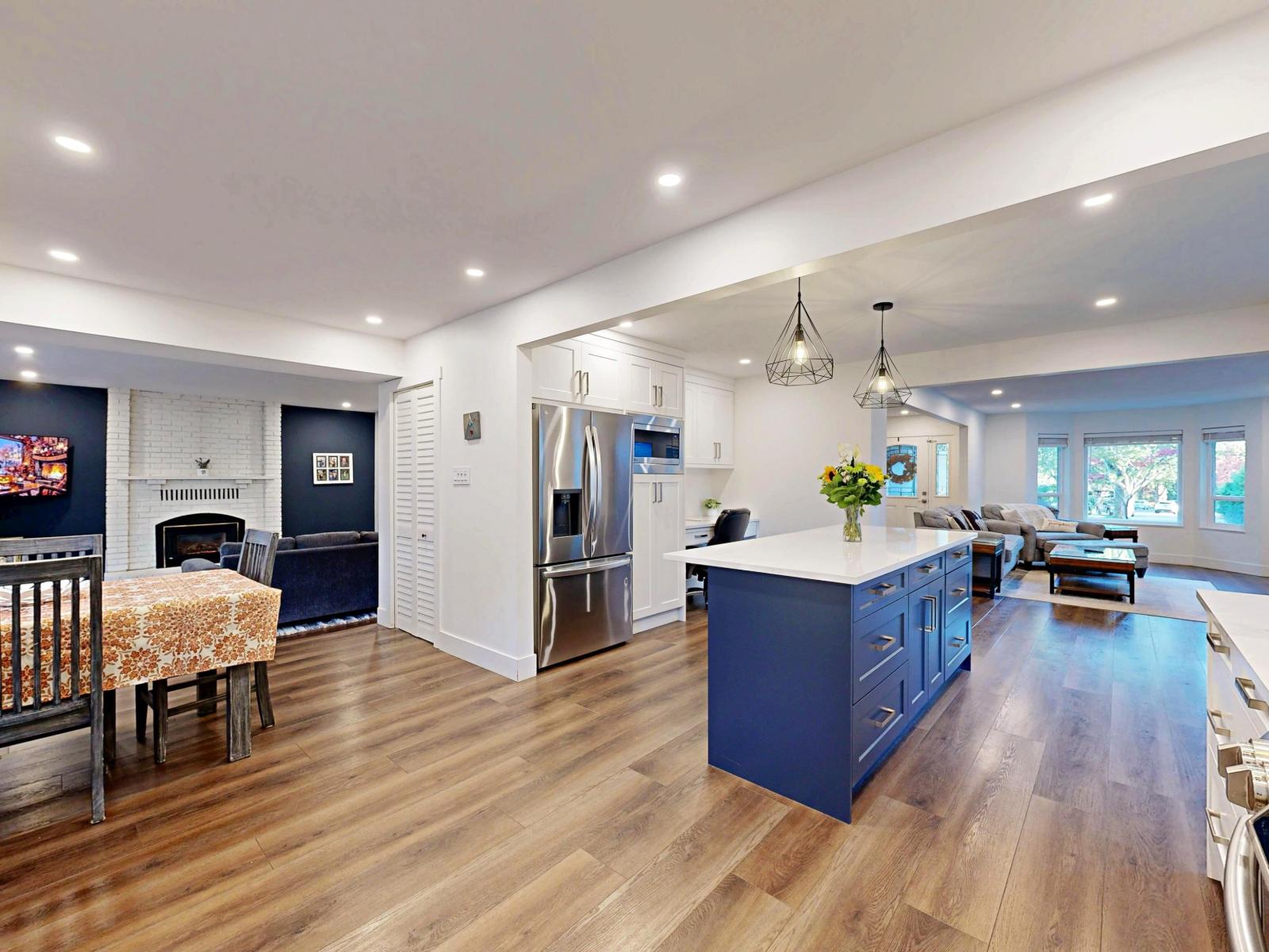 1114 161a Street Property Photo 4
