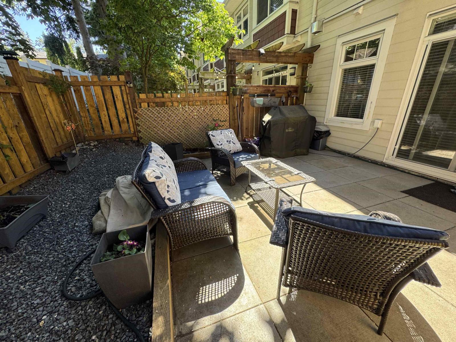 19 2689 Parkway Drive Property Photo 4