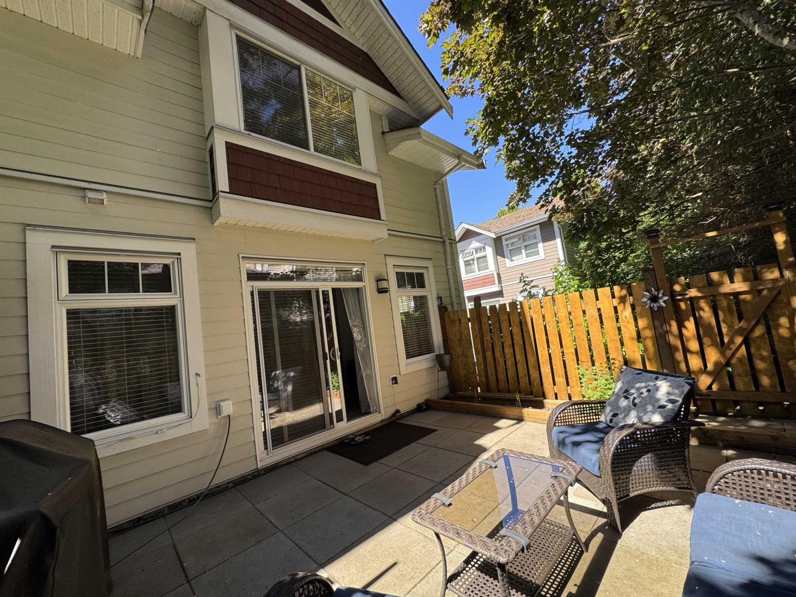 19 2689 Parkway Drive Property Photo 5