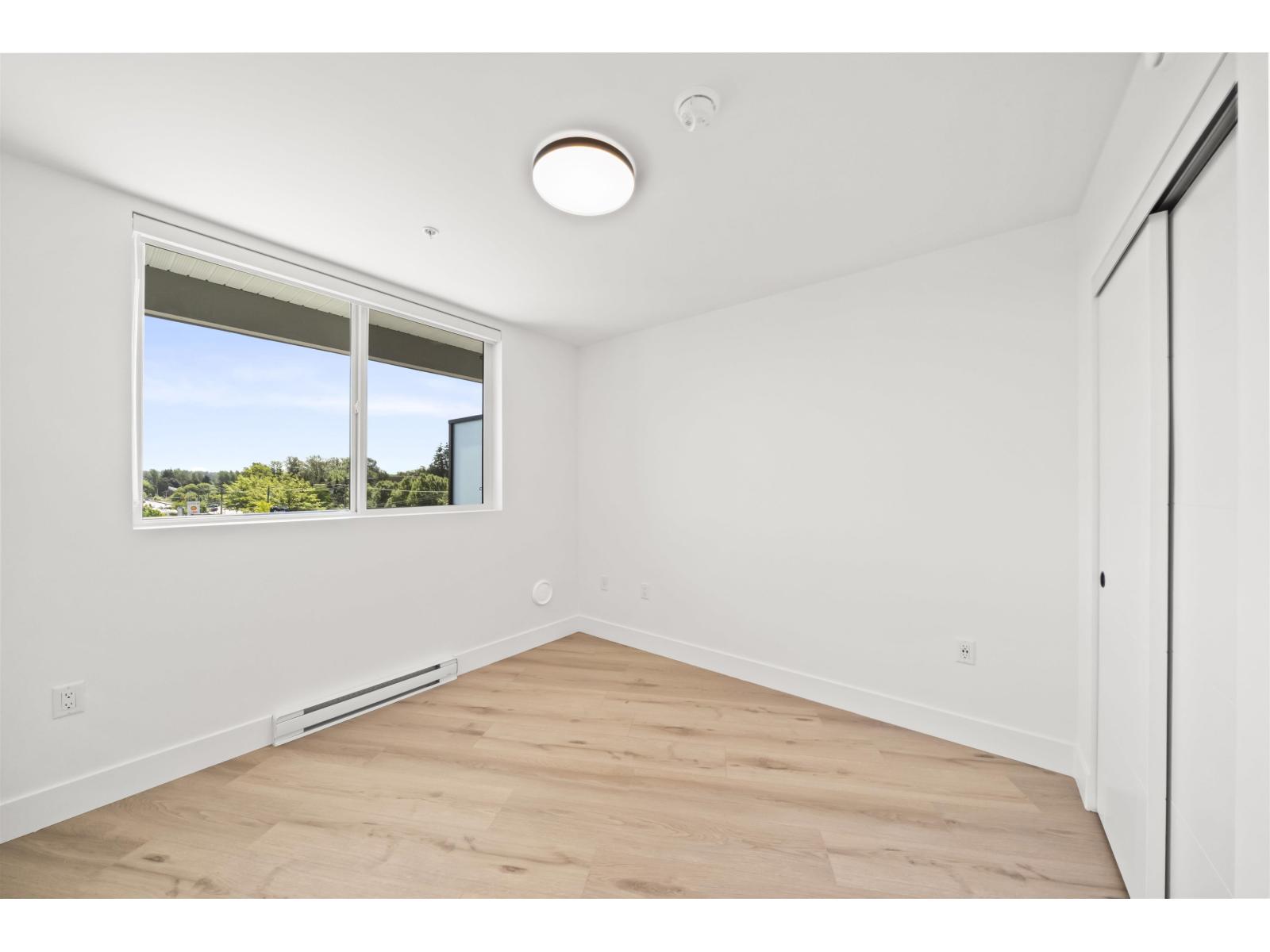 627 20769 Fraser Highway Property Photo 17