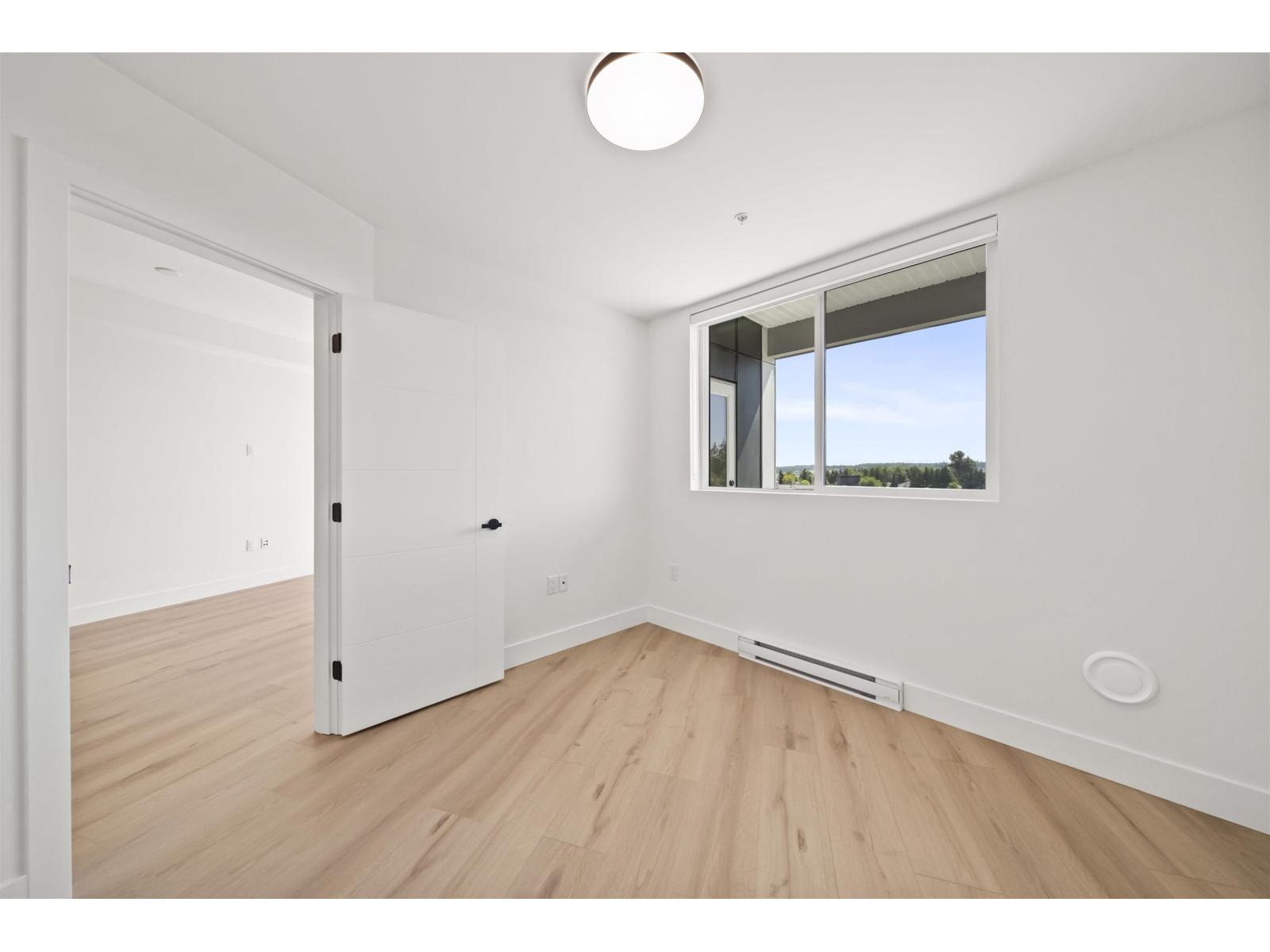 627 20769 Fraser Highway Property Photo 18