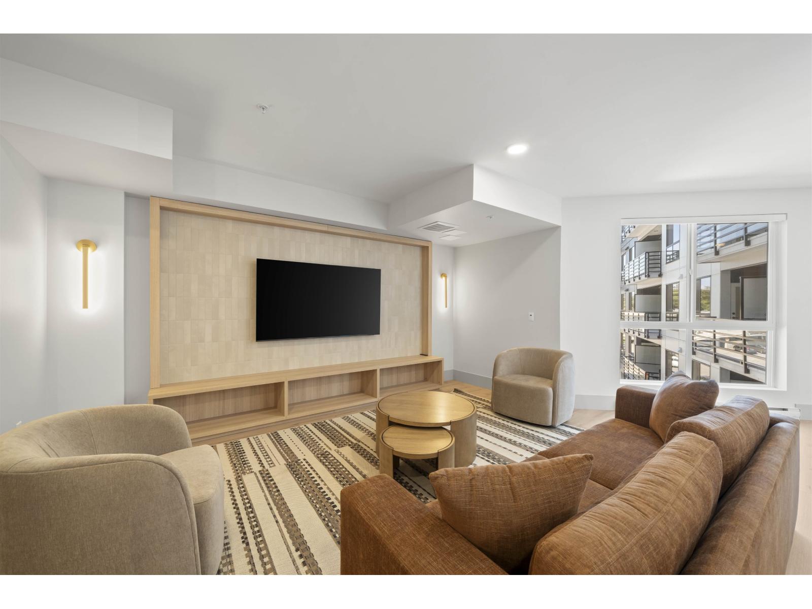 627 20769 Fraser Highway Property Photo 35