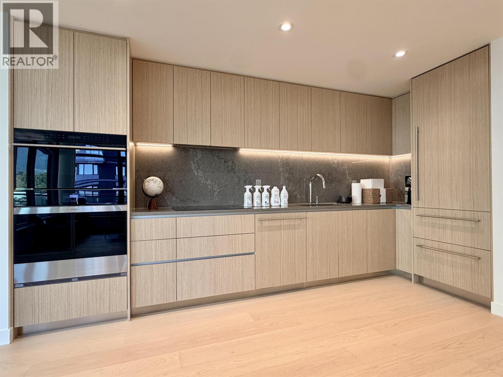 304 785 Harbour Way Property Photo 18
