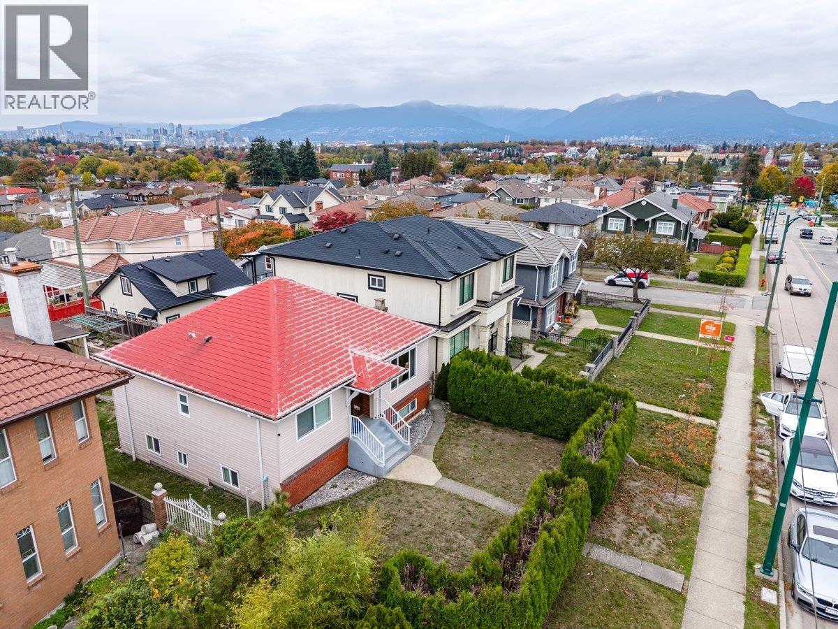 3951 Slocan Street Property Photo 3