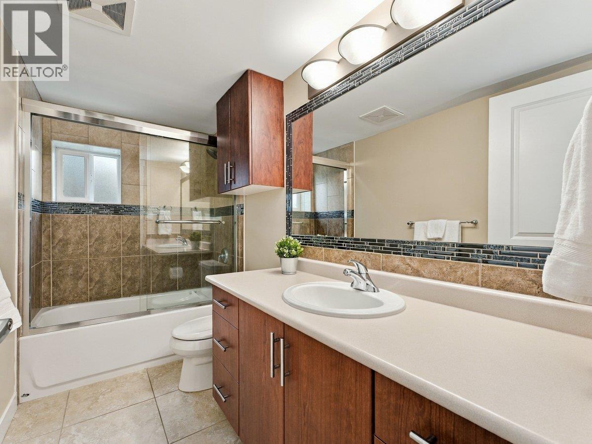3951 Slocan Street Property Photo 22