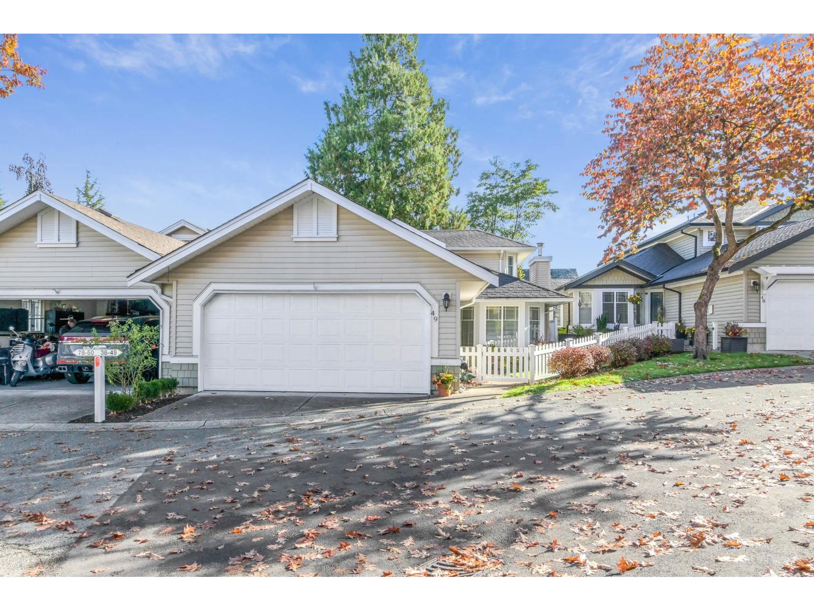 49 6488 168 Street Property Photo 1