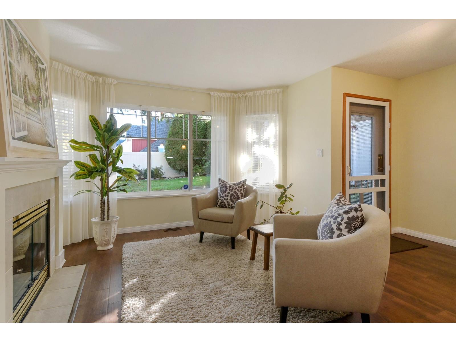 49 6488 168 Street Property Photo 14