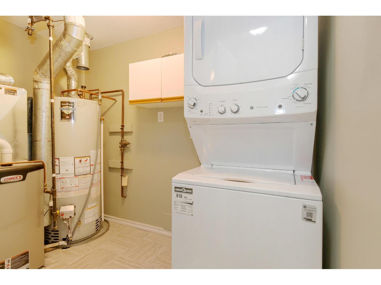 49 6488 168 Street Property Photo 17