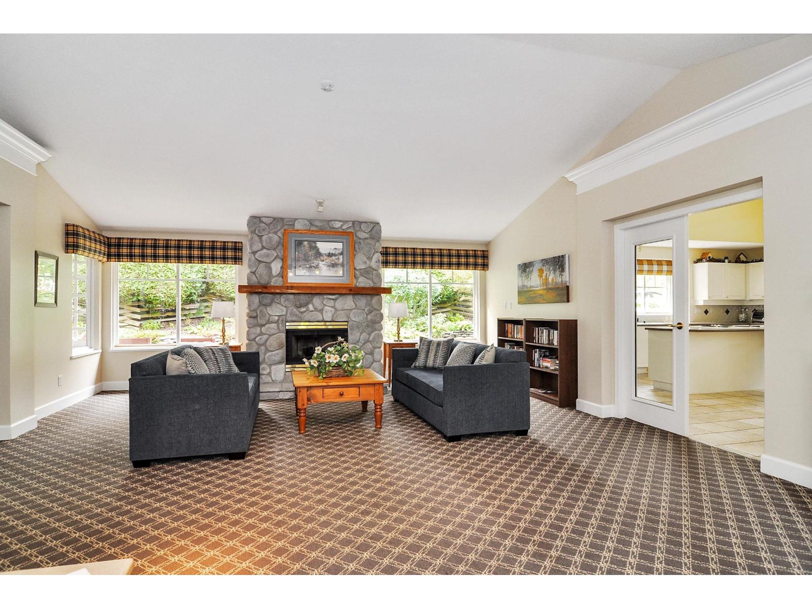 49 6488 168 Street Property Photo 29