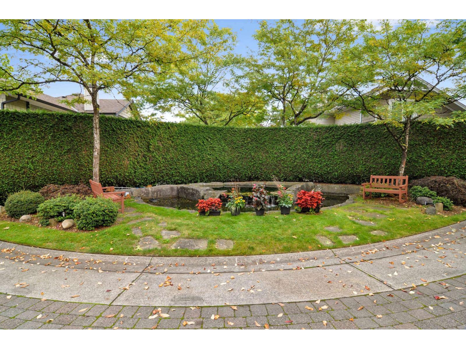 49 6488 168 Street Property Photo 32