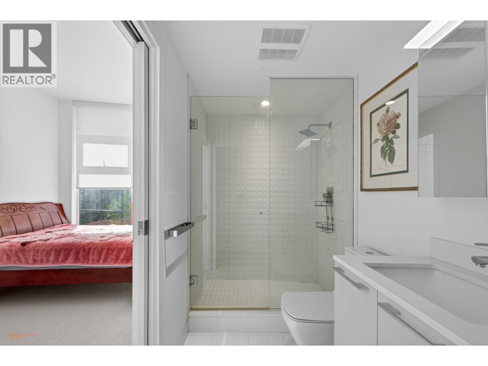 312 2220 Kingsway Property Photo 11
