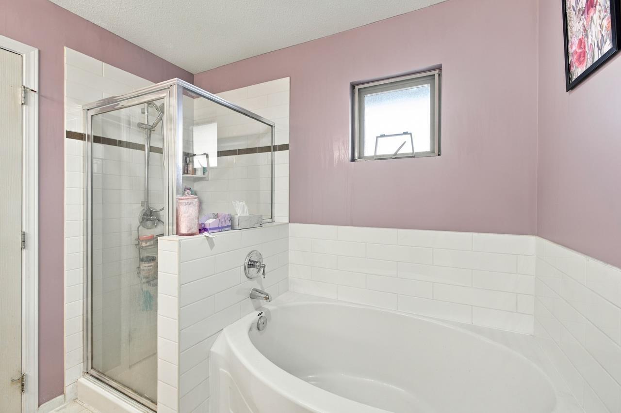10 15152 62a Avenue Property Photo 24